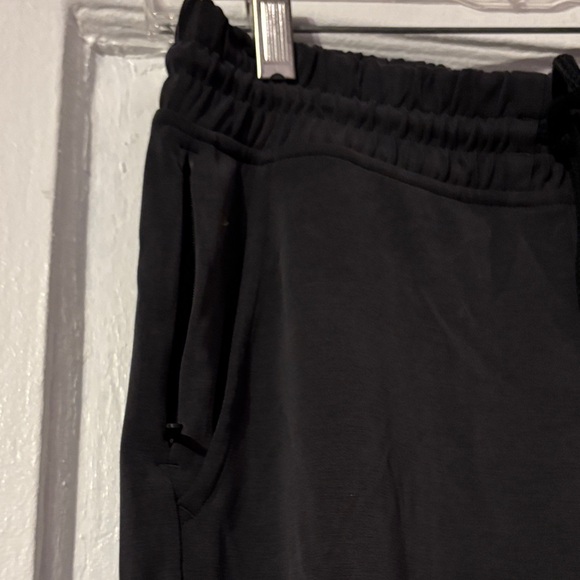 Women Athleta Black Jogger Pants - Picture 3 of 8